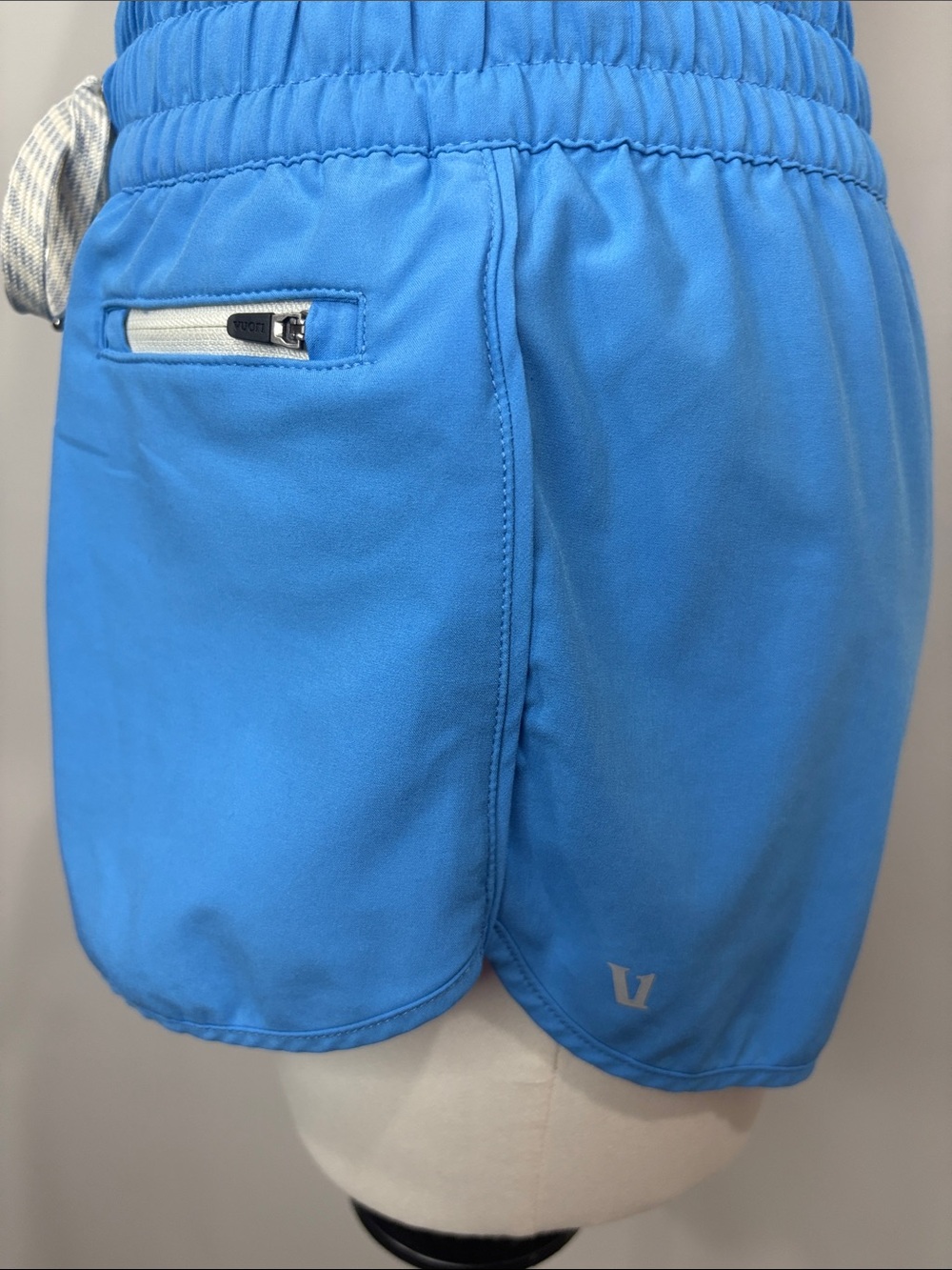 Vuori Clementine 2.0 Short 2.5" in Regatta Blue XS - Picture 4 of 6
